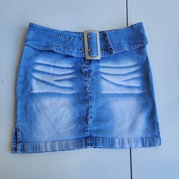 Angels Y2K Denim Mini Skirt Belt Junior'’s Mini Skirt  Belt Stretch Light Blue 7 - Picture 1 of 9